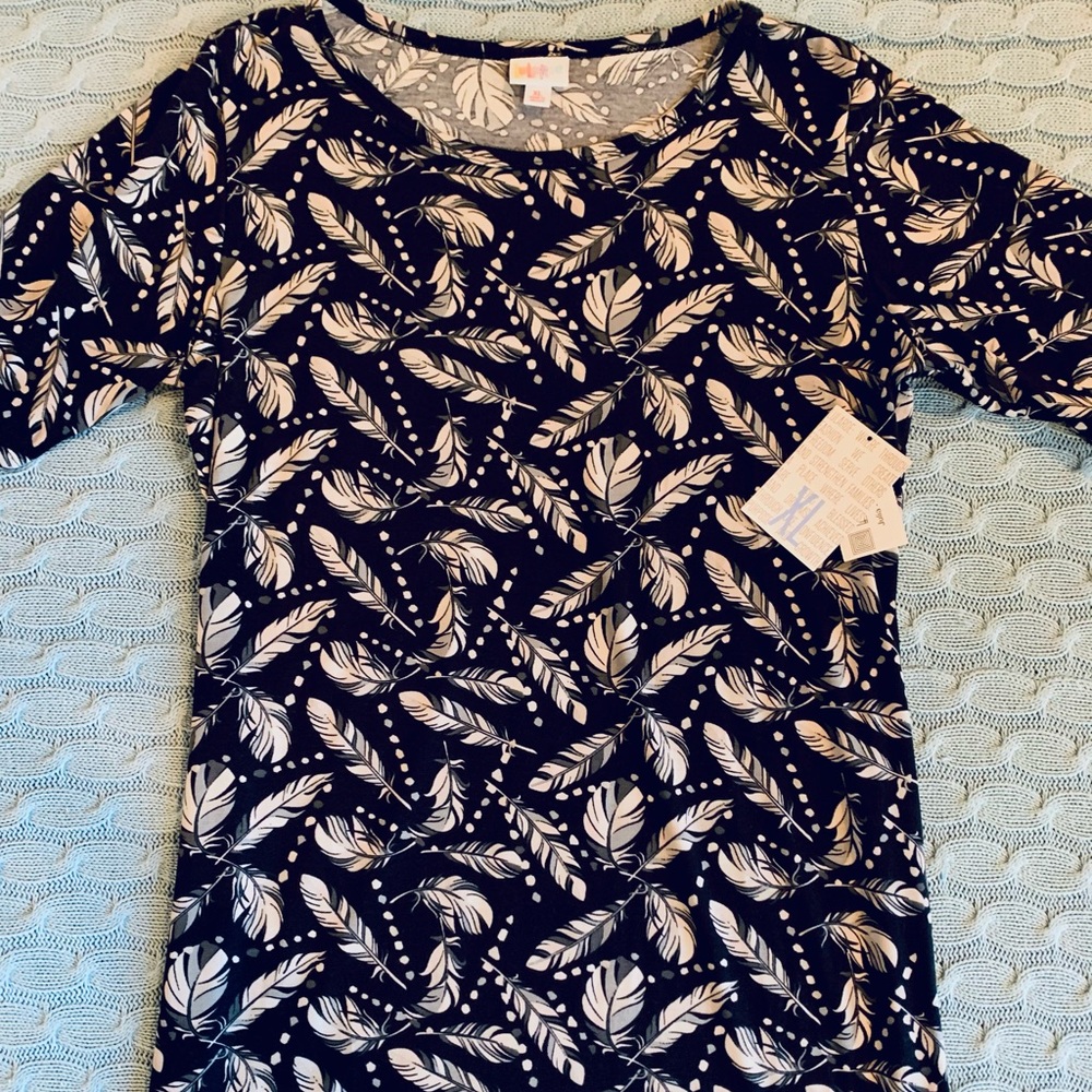 LuLaRoe Julia NWT black with feather pattern